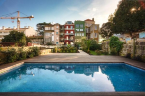 Cosy House Downtown Porto with swimming pool and AC